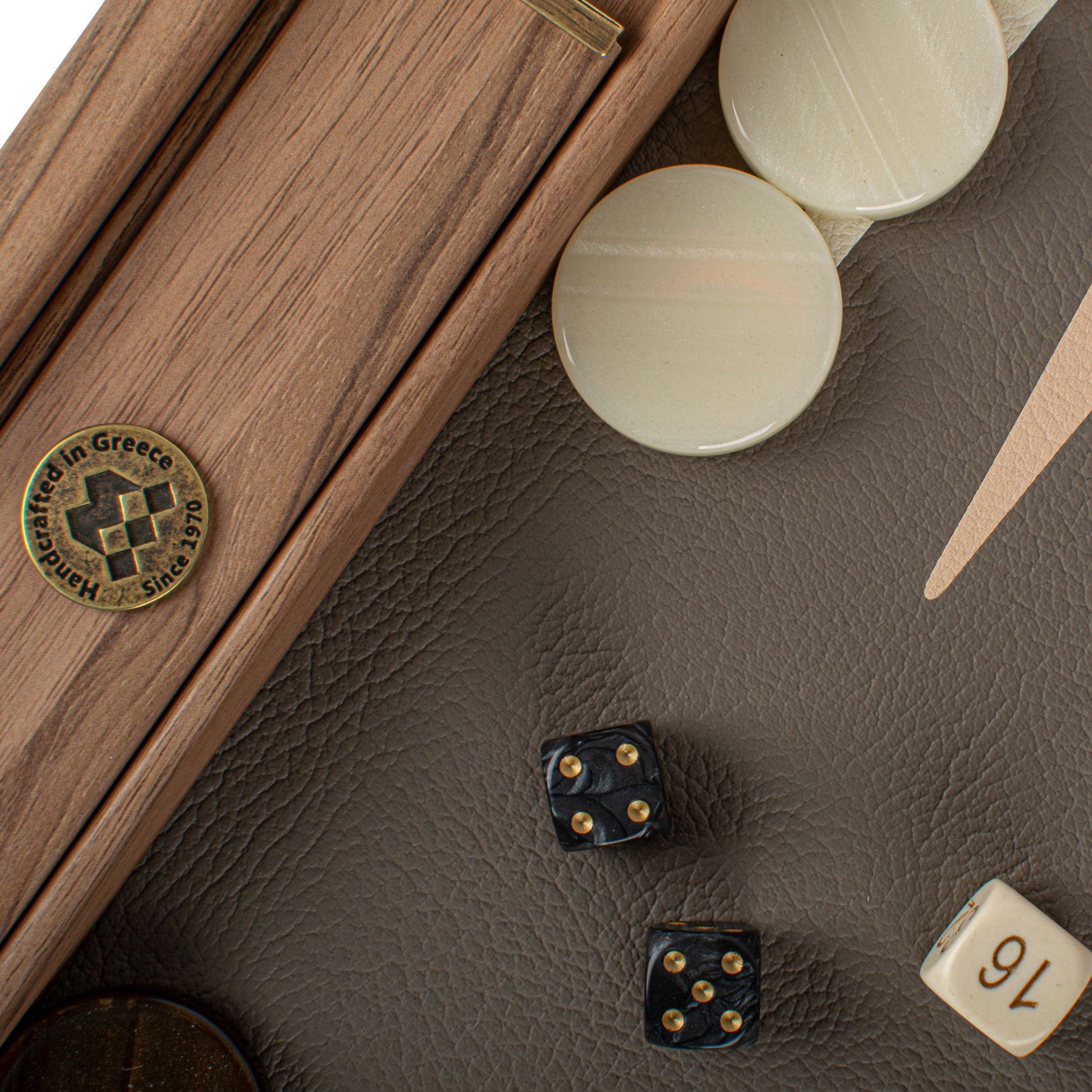 Premium Handcrafted Leatherette Crocodile Tote Backgammon Set - Grey Beige, Ivory & Sand - Premium Backgammon from MANOPOULOS Chess & Backgammon - Just €215! Shop now at MANOPOULOS Chess & Backgammon