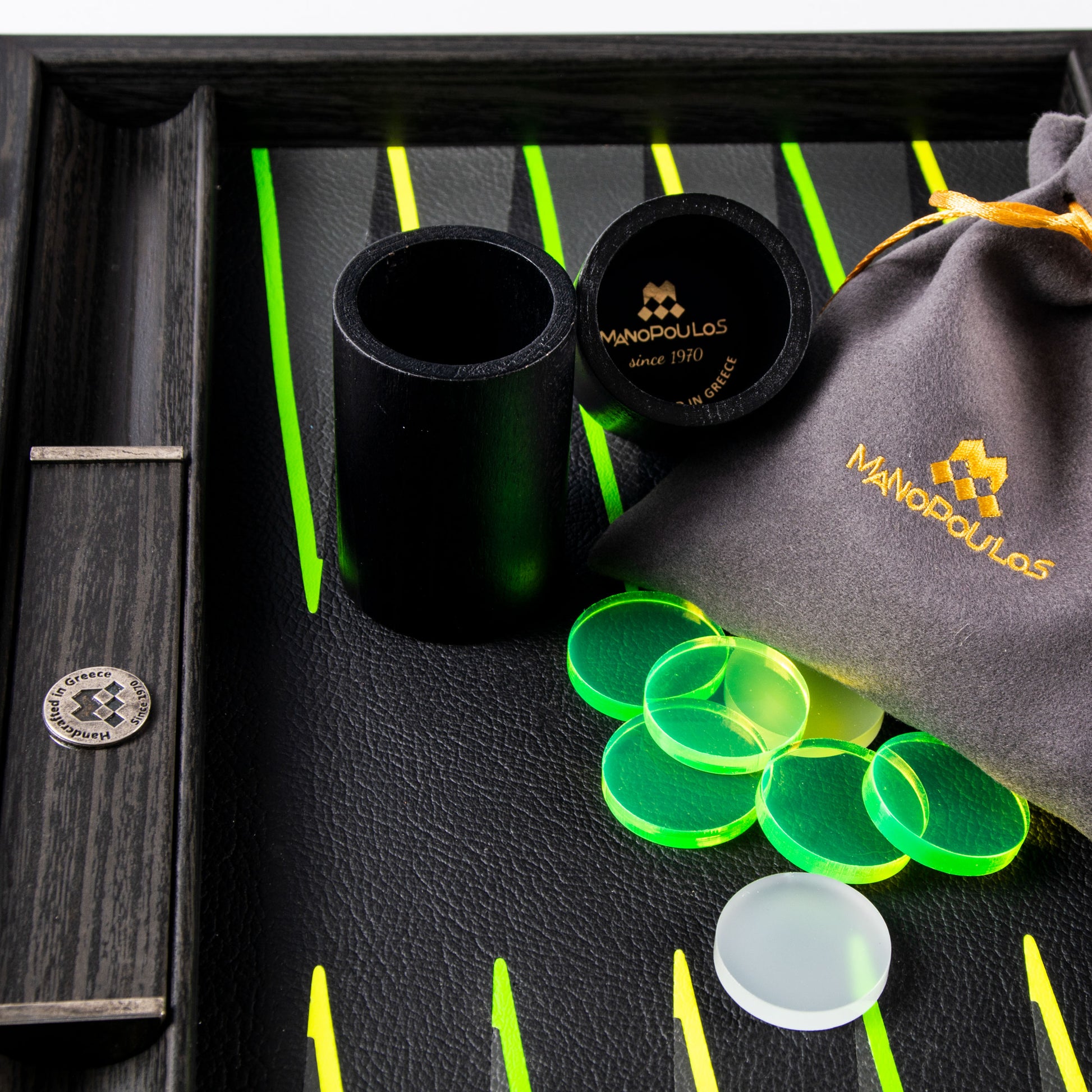 FLUO GREEN UV Backgammon - Premium Backgammon from MANOPOULOS Chess & Backgammon - Just €149! Shop now at MANOPOULOS Chess & Backgammon