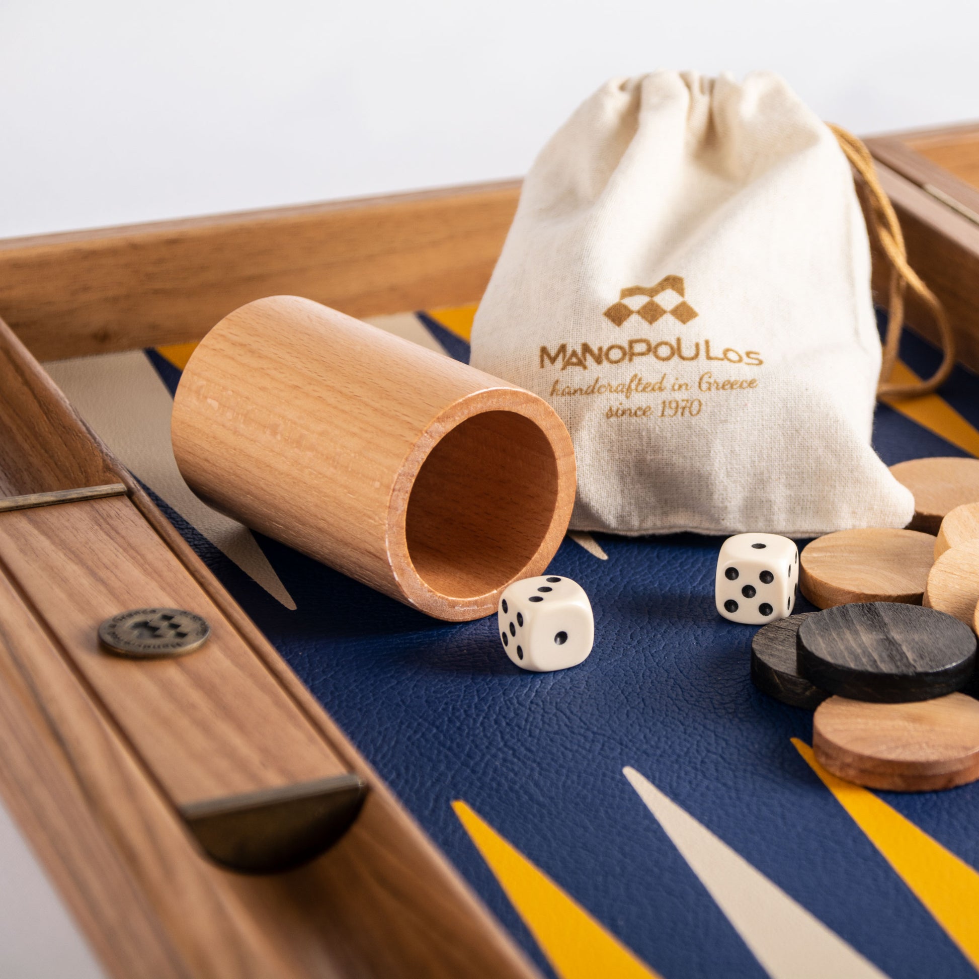 ROYAL BLUE Backgammon - Premium Backgammon from MANOPOULOS Chess & Backgammon - Just €175! Shop now at MANOPOULOS Chess & Backgammon